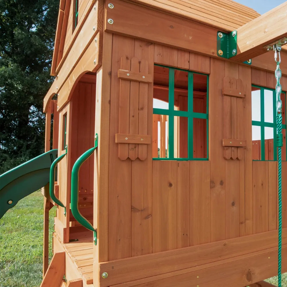 Backyard Hill Crest Play Tower Including Swings - Naivri