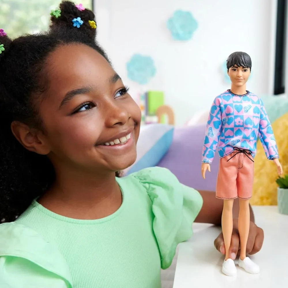 Barbie Fashionistas Ken Doll #219 with Slender Body, Removable Long-Sleeve Pink & Blue Patterned Shirt, Pink Shorts & White Boat Shoes - Naivri