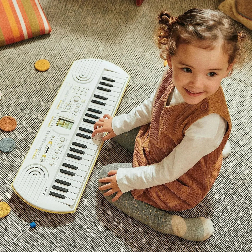 Casiotone Mini Keyboard SA-80 with Piano Tones – White (44 Keys) - Naivri