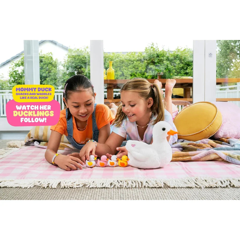 ZURU Pets Alive Mommy Duck Surprise Family – Hatching Babies & Waddling Play (3+ Years) - Naivri