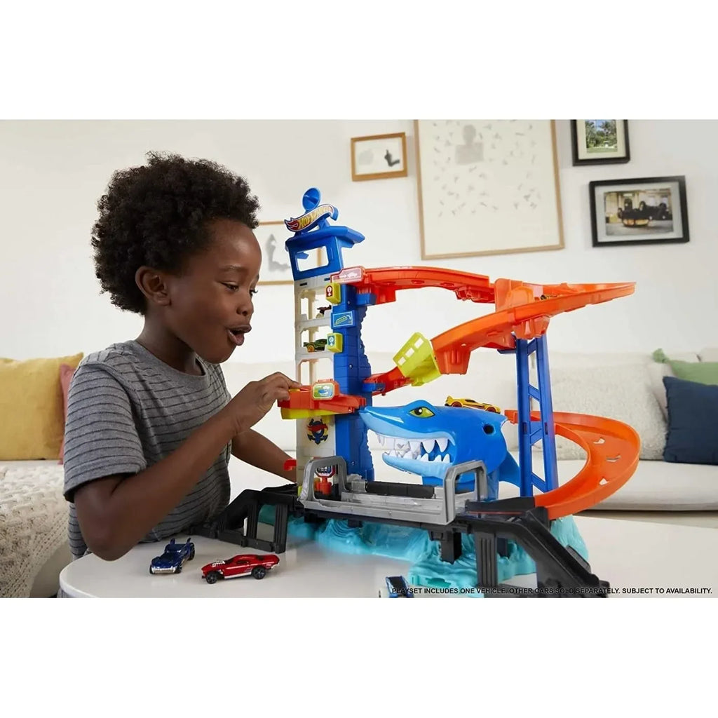 Hot Wheels City Shark Escape Playset HDP06 – Multi-Level Action Track Set with Shark Trap | 1:64 Scale | Compatible with Hot Wheels Tracks - Naivri