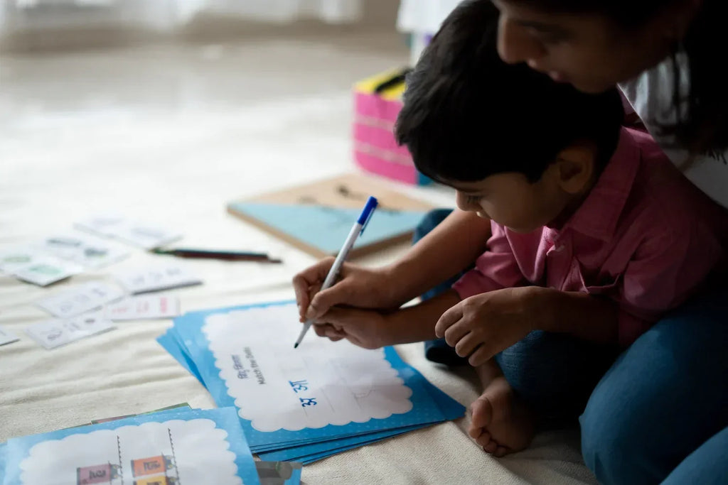 ilearnngrow Hindi Kit - Making Hindi Learning Fun - Naivri