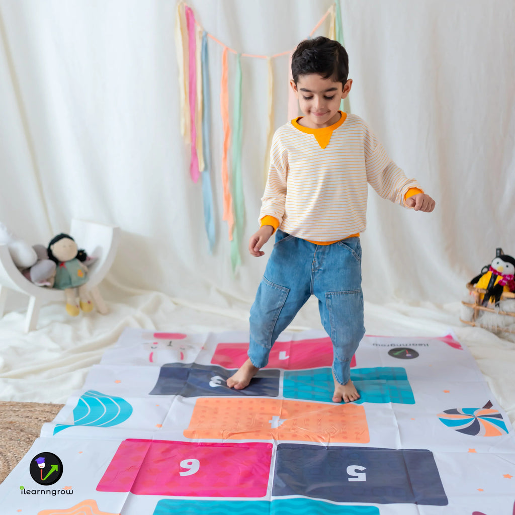 ilearnngrow Hop Scotch Play Mat - Naivri