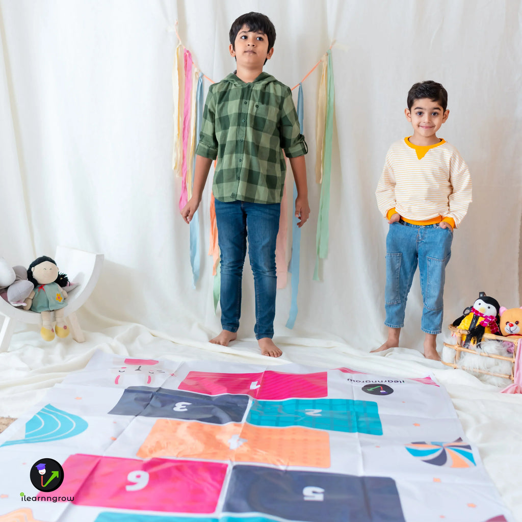 ilearnngrow Hop Scotch Play Mat - Naivri