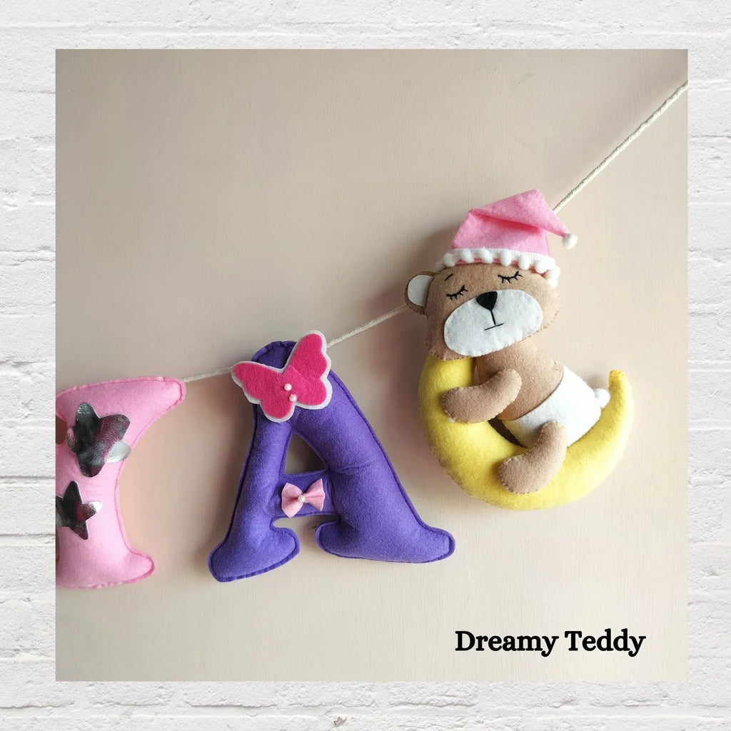 ilearnngrowColour Pop Cute Personalised Bunting - Unicorn/Dolls/Teddy - Naivri
