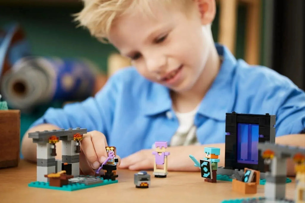 Lego Minecraft 21252 - Naivri