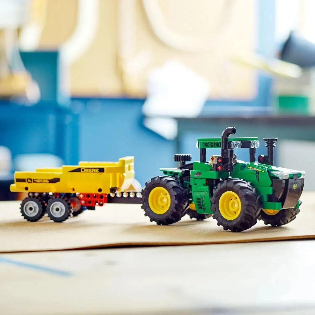 LEGO Technic 42136 John Deere 9620R 4WD Tractor – Realistic Tractor Building Set for Kids and Hobbyists - Naivri