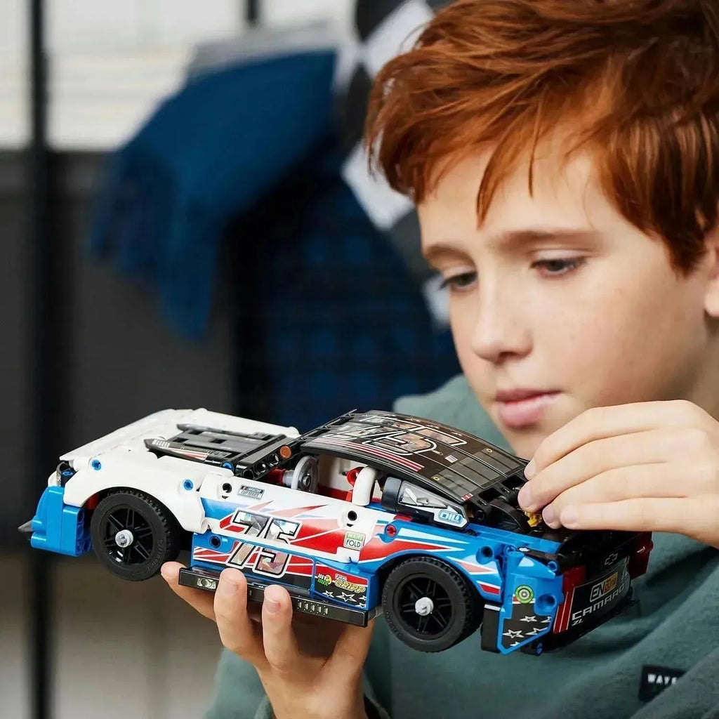 LEGO Technic 42153 NASCAR® Next Gen Chevrolet Camaro ZL1 – Advanced Race Car Model for Kids & Adults - Naivri