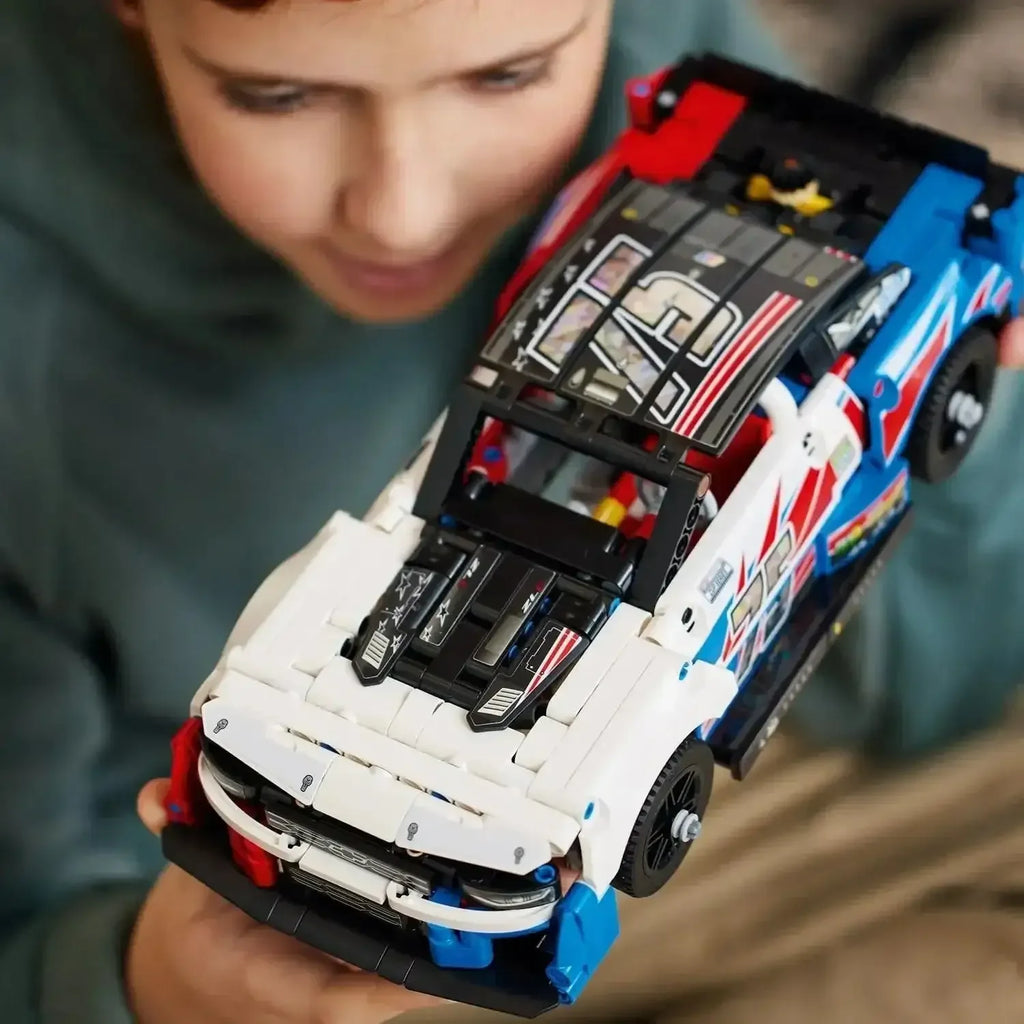 LEGO Technic 42153 NASCAR® Next Gen Chevrolet Camaro ZL1 – Advanced Race Car Model for Kids & Adults - Naivri