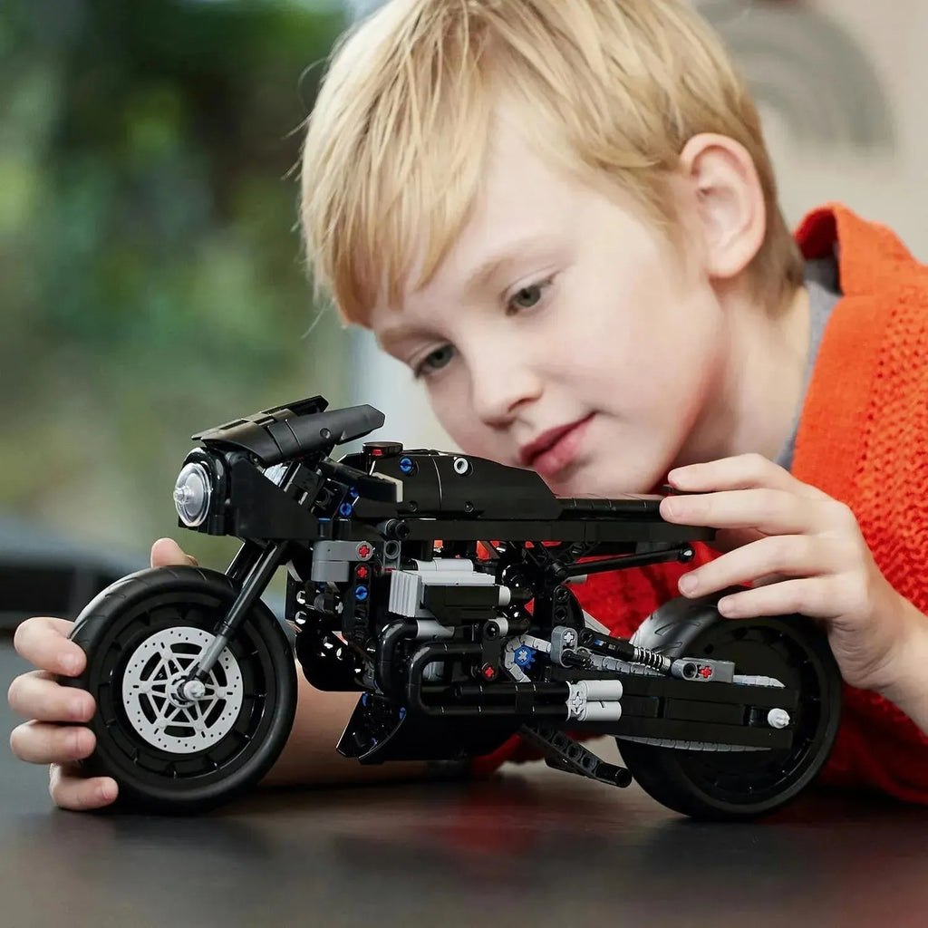 Lego Technic 42155 The Batman Batcycle - Naivri