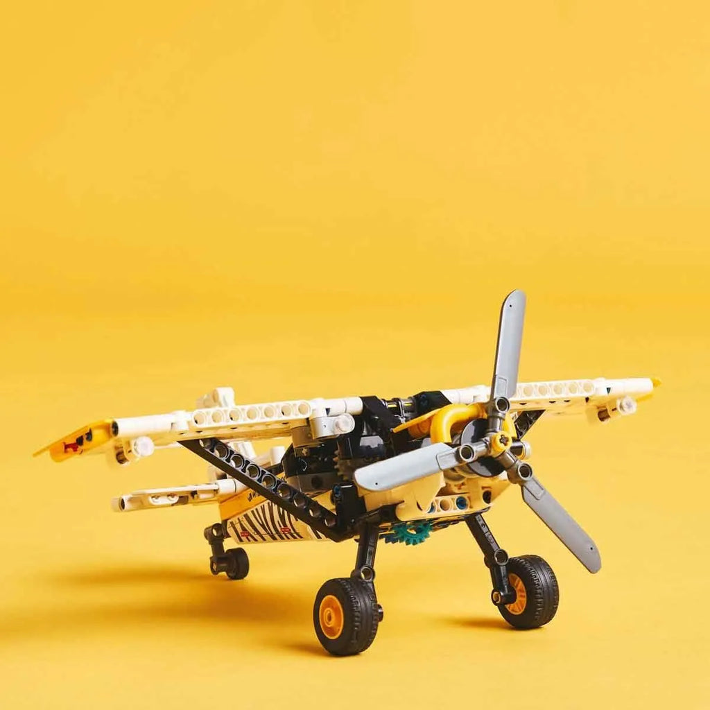 Lego Technic 42198 Bush Plane - Naivri