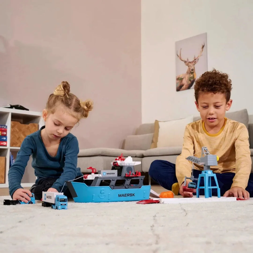 Majorette Logistic Freight Ship – Creatix Port Station with Floatable Maersk Container Ship | Interactive Playset for Ages 5+ - Naivri