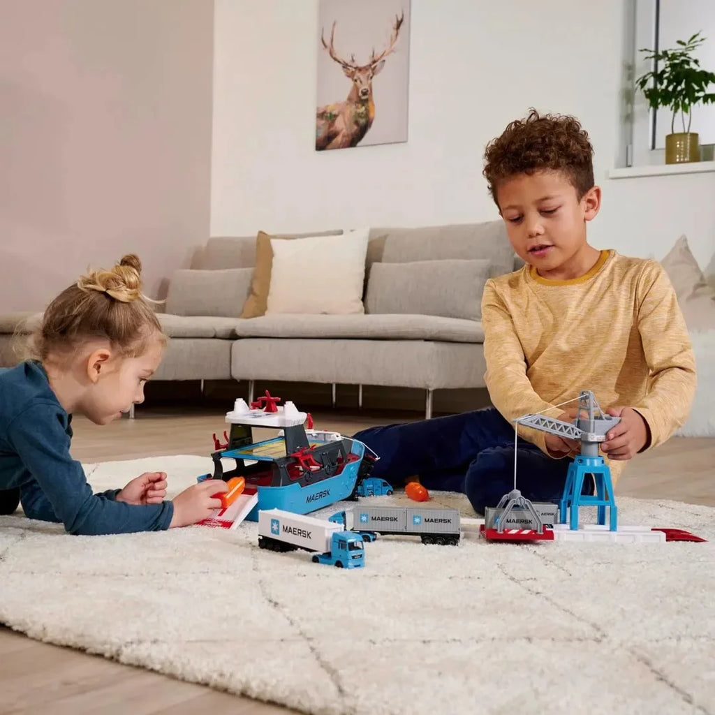 Majorette Logistic Freight Ship – Creatix Port Station with Floatable Maersk Container Ship | Interactive Playset for Ages 5+ - Naivri