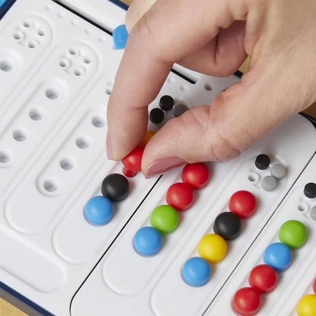 Mastermind – Classic Code Cracking Strategy Game for Kids, Teens & Families | Hasbro | Ages 8+ - Naivri