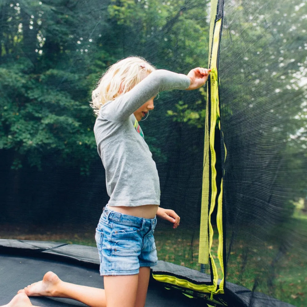 Plum® 14ft Wave Springsafe® Trampoline and Enclosure - Naivri