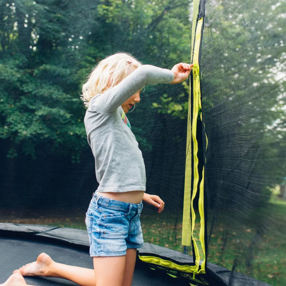 Plum® 8ft Wave Springsafe® Trampoline and Enclosure - Naivri