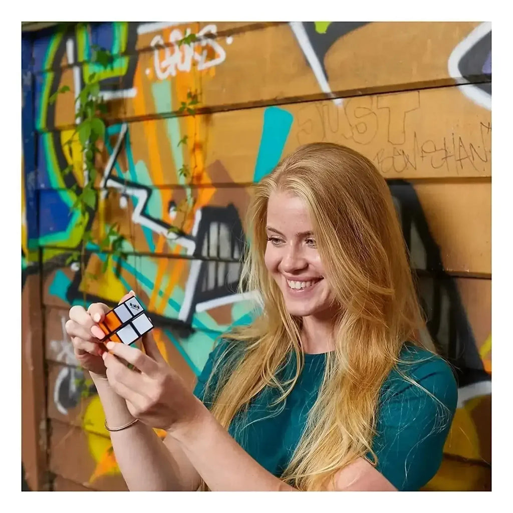 Spinmaster Rubik's Mini 2*2 – Classic Puzzle, Pocket-Sized Powerhouse! - Naivri