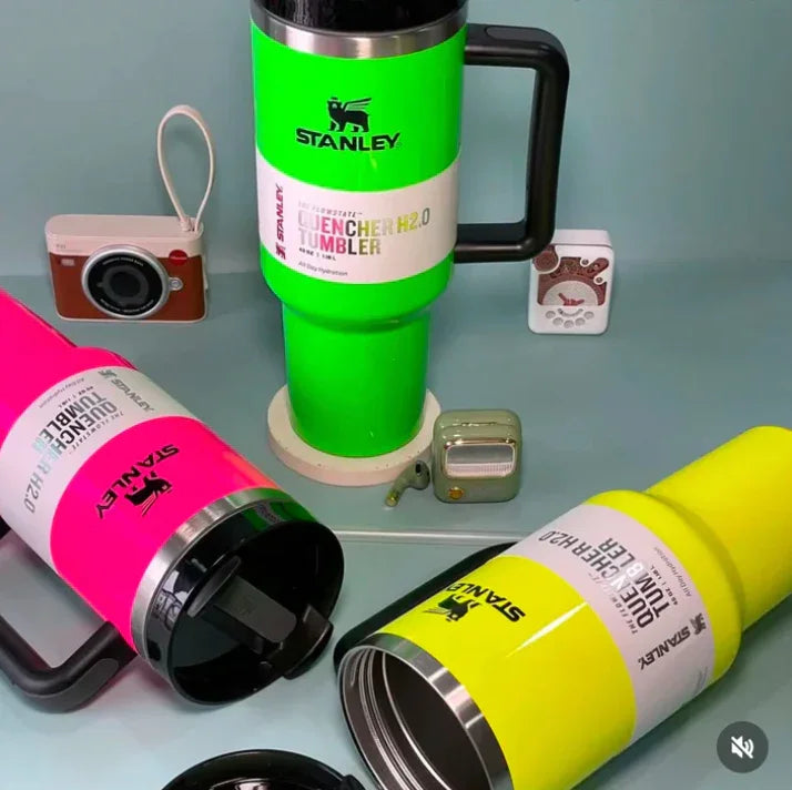 Stanley Neon | Quencher H2.0 | 1.18L - Naivri