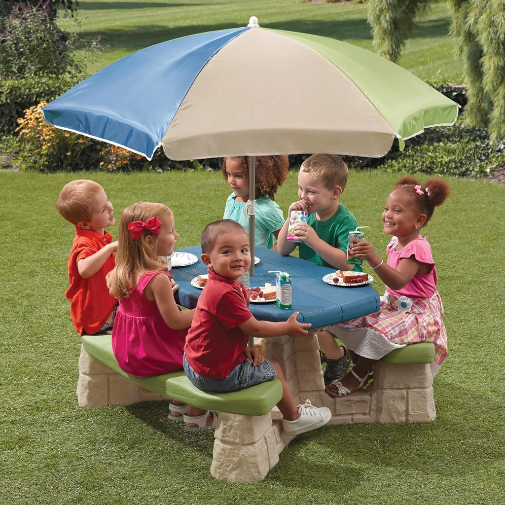 Step2 Naturally Playful Picnic Table With Umbrella - Naivri