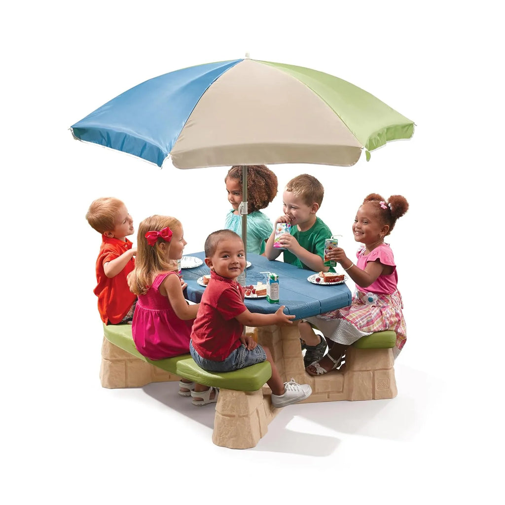 Step2 Naturally Playful Picnic Table With Umbrella - Naivri