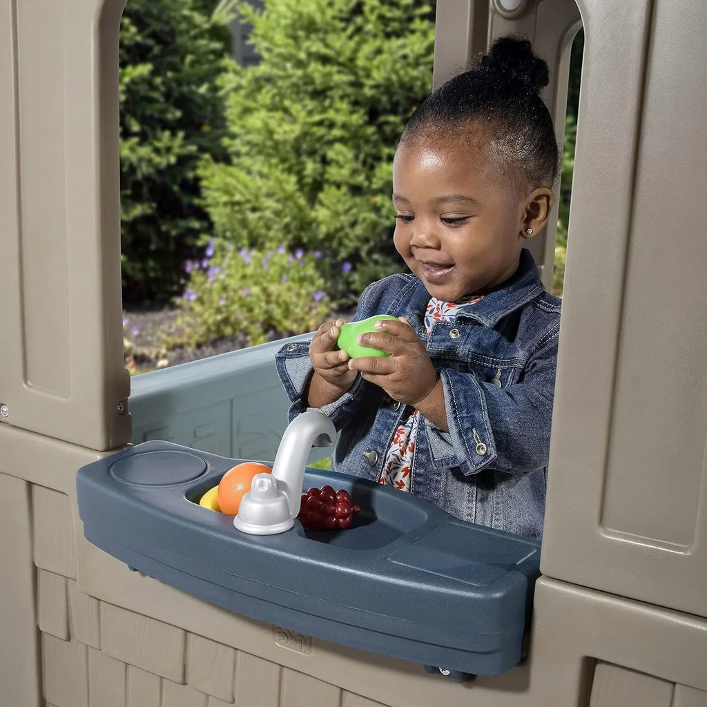 Step2 Seaside Villa Outdoor & Indoor Playhouse for Kids (Ages 1.5 to 8 Years) - Naivri