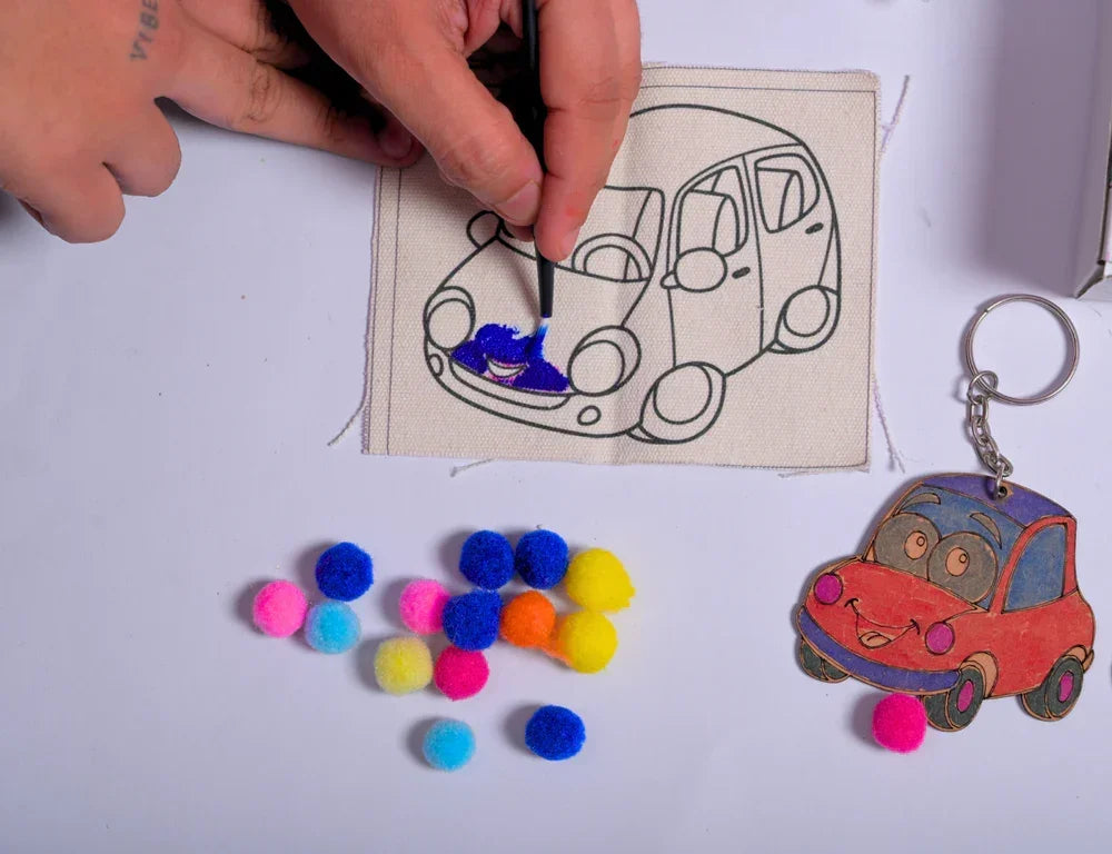 Teeny Tiny DIY Car Painting Kit – 3-in-1 Vehicle Craft Set for Kids | iLearnNGrow - Naivri