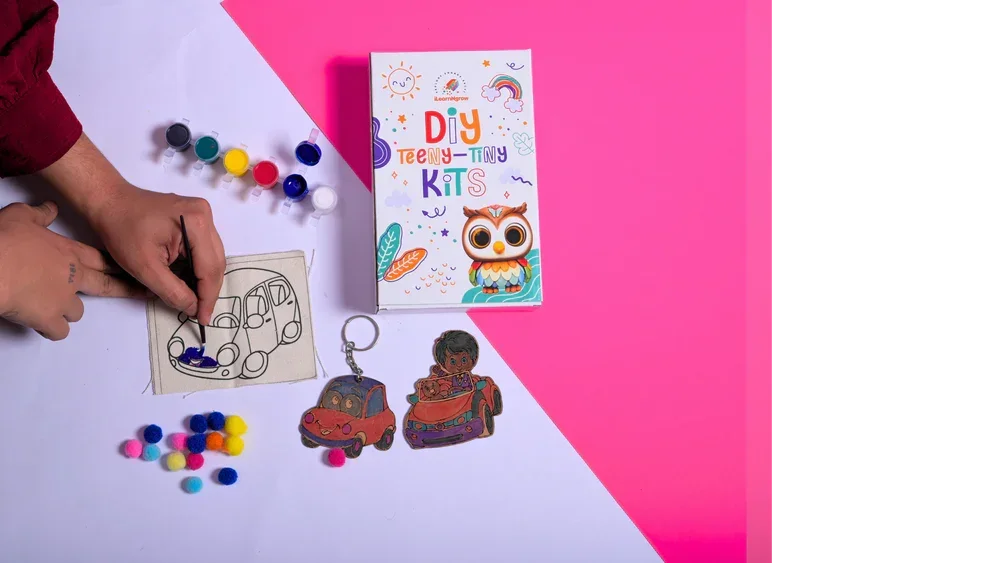 Teeny Tiny DIY Car Painting Kit – 3-in-1 Vehicle Craft Set for Kids | iLearnNGrow - Naivri