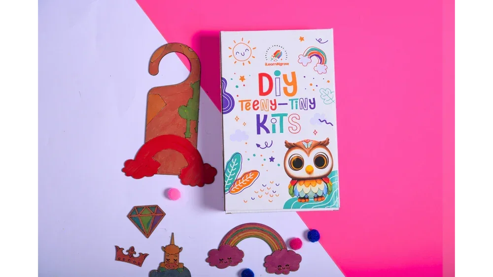 Teeny Tiny DIY Unicorn Name Plate & Door Knob Kit – Room Décor Craft Set for Kids | iLearnNGrow - Naivri