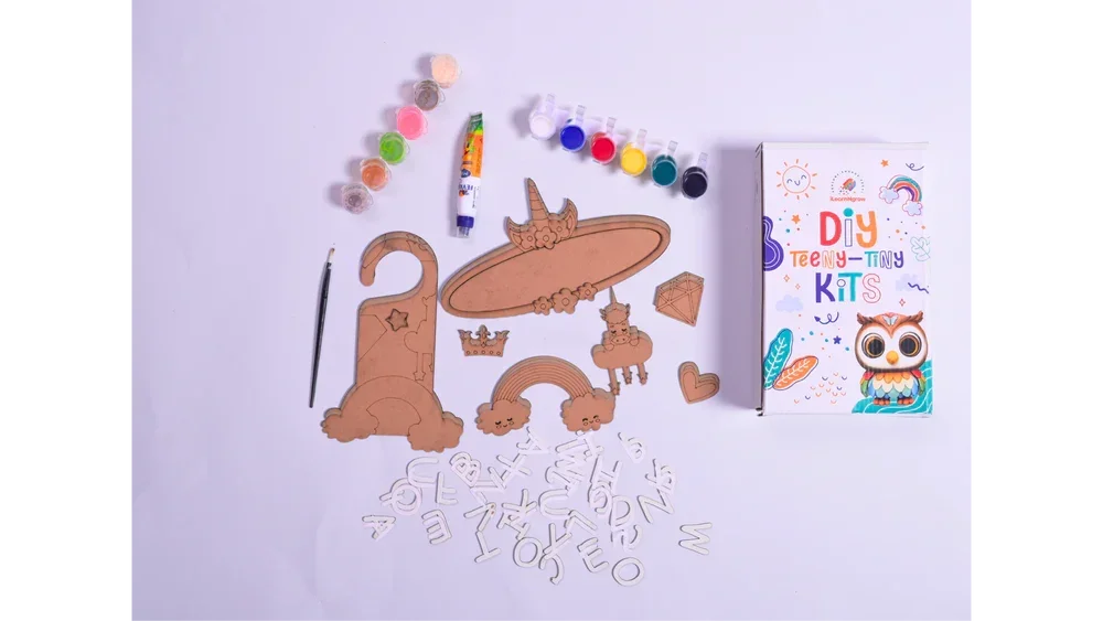 Teeny Tiny DIY Unicorn Name Plate & Door Knob Kit – Room Décor Craft Set for Kids | iLearnNGrow - Naivri