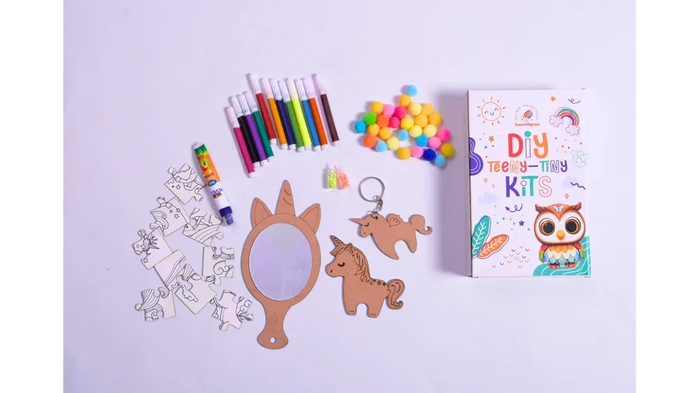 Teeny Tiny DIY Unicorn Painting Kit – Magical Art & Craft Set for Kids | iLearnNGrow - Naivri