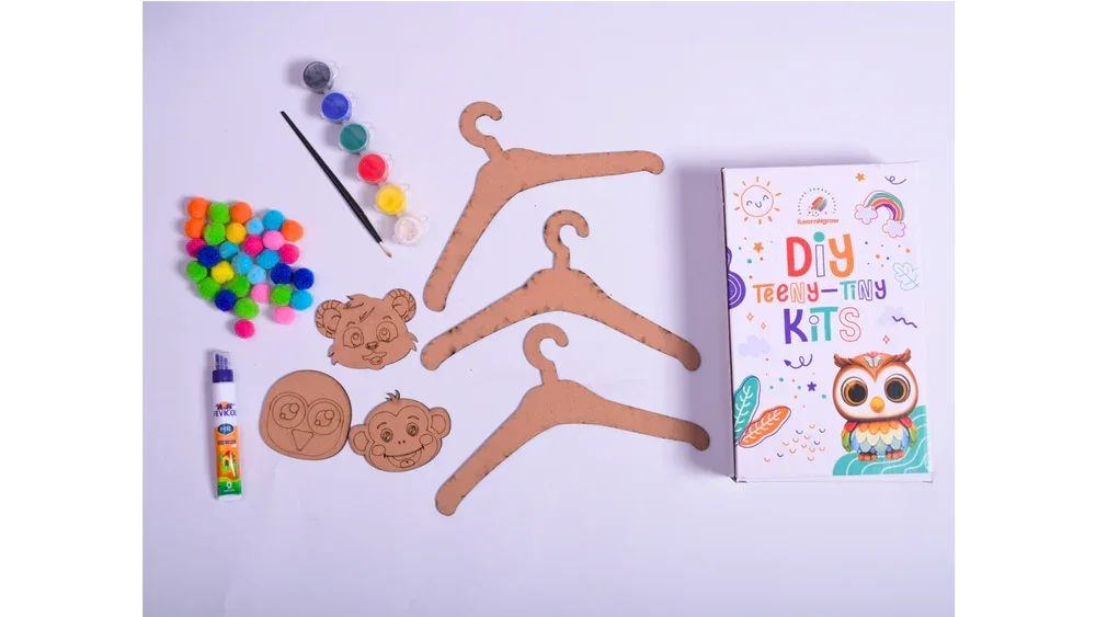 Teeny Tiny DIY Wooden Hanger Set of 3 – Paint & Decor Craft Kit for Kids | iLearnNGrow - Naivri