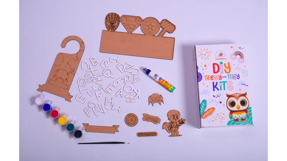 Teeny Tiny Superhero DIY Name Plate & Door Knob Kit – Room Décor Craft for Kids | iLearnNGrow - Naivri