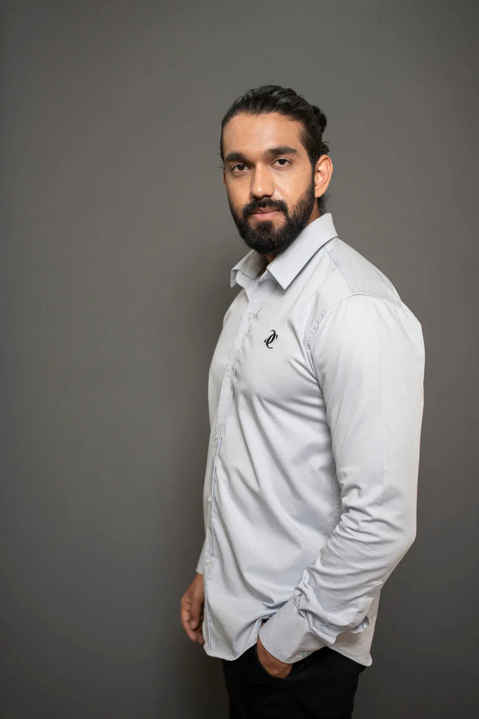 The Dynamic Detachable Collar Shirt - Naivri