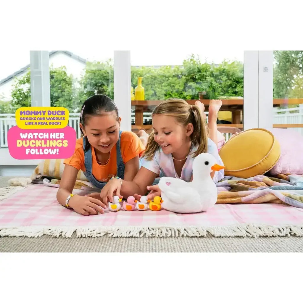 ZURU Pets Alive Mommy Duck Surprise Family – Hatching Babies & Waddling Play (3+ Years) - Naivri