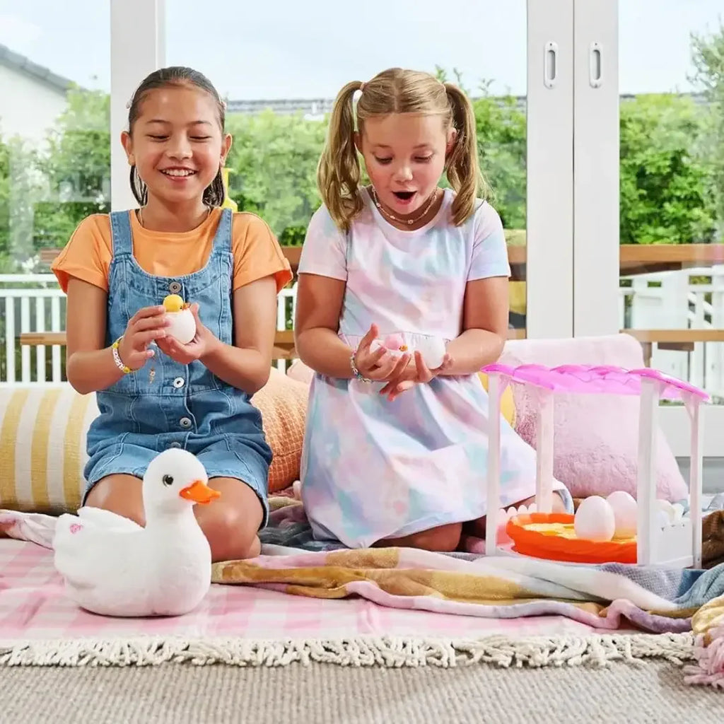 ZURU Pets Alive Mommy Duck Surprise Family – Hatching Babies & Waddling Play (3+ Years) - Naivri